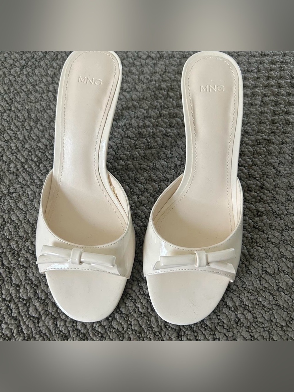 White Mango kitten heels with bow detail